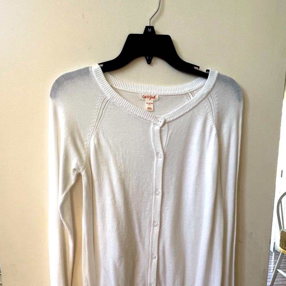 Cat and Jack girl size 16, never worn